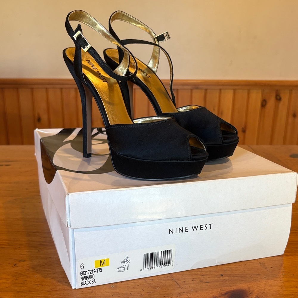 Nine West Black Platform Peep-Toe Heels